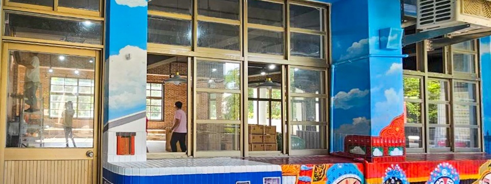 潮昇國小教室牆面彩繪